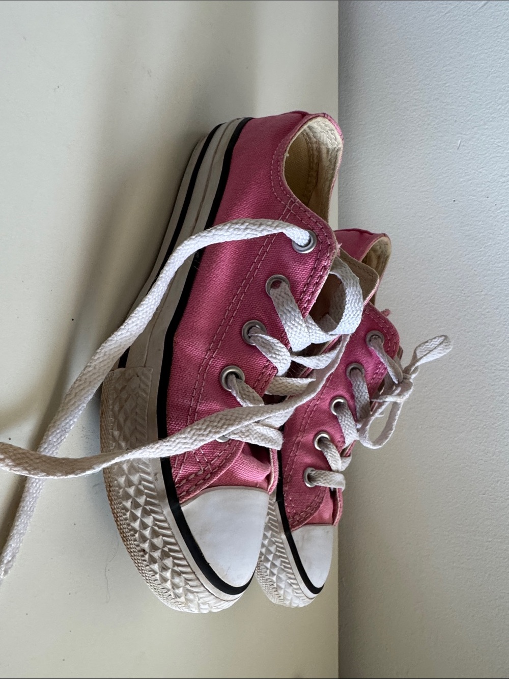 Converse Kids Pink Canvas Low-Top Sneakers with White Laces